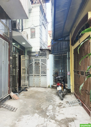 Chính chủ bán nhà 3 tầng đẹp ngõ 987 Ngô Gia Tự, Long Biên, Hà Nội