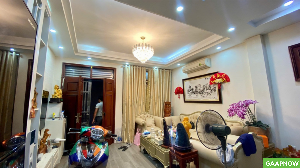 Minh Khai, Hai Bà Trưng, 48m², 5 tầng, mt 5.7m, giá 7.5 tỷ, Full Nội Thất