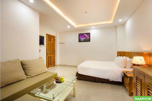 Bán khách sạn mới hẽm oto phố Tây, khu phố tập trung khách du lịch, cách biển chỉ 500m